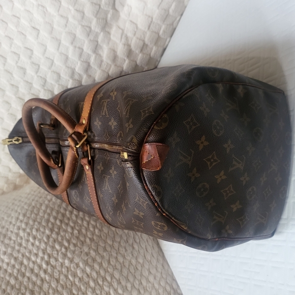 Louis Vuitton Keepall 50 100% Authentic Monogram Duffel Bag - Picture 2 of 9
